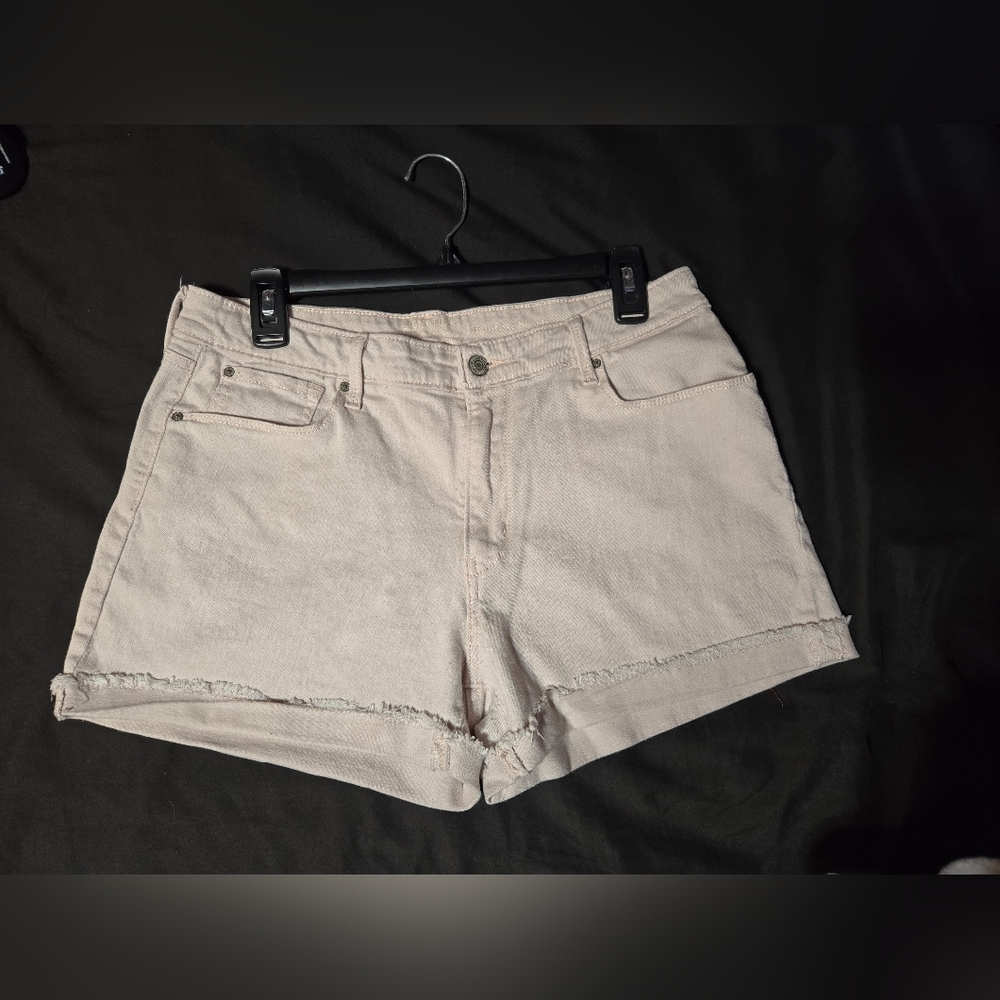 Pale pink LEVI'S denim Jean Shorts Size 14